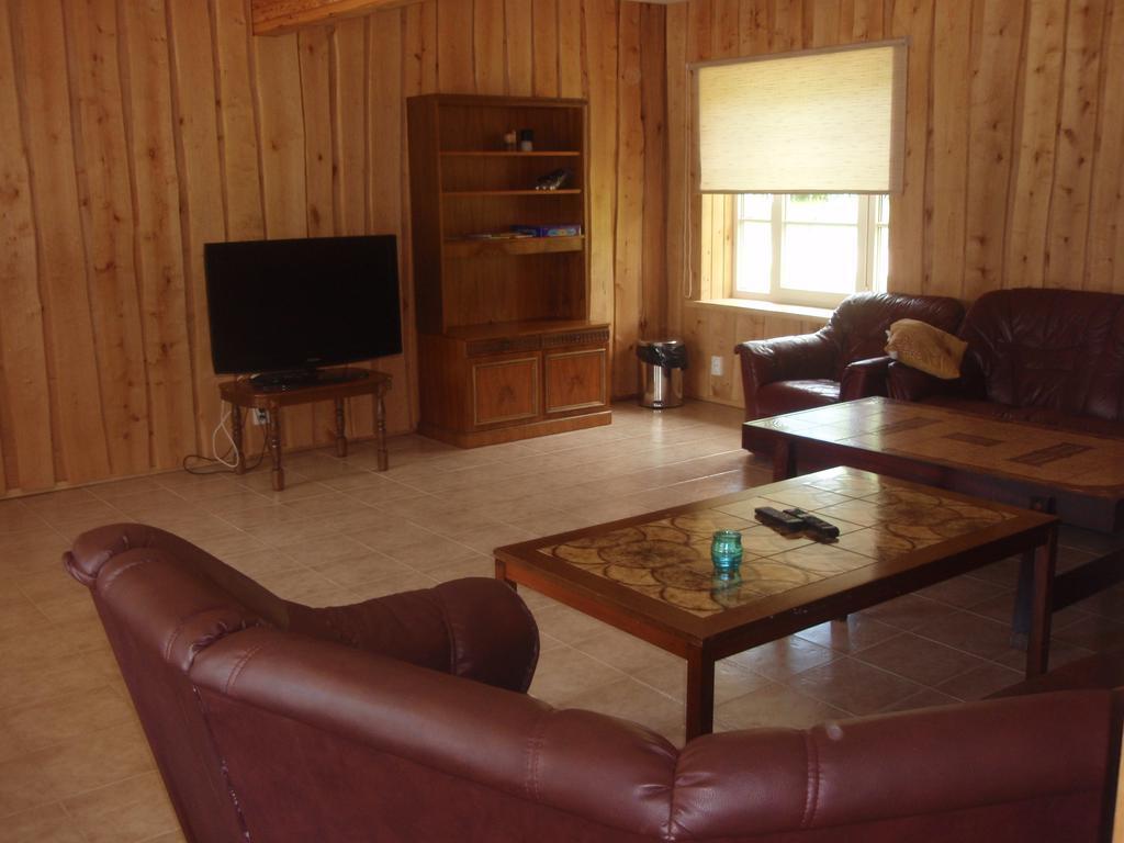Pauka Holiday House Palli Exterior photo
